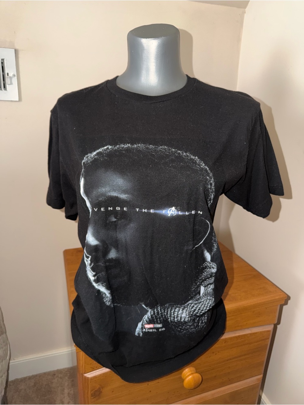 Hot Topic Black Panther Marvel Shirt M